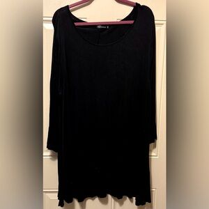 Veranee Black Long Sleeved Scoop NeckTunic Top Size 2 XL